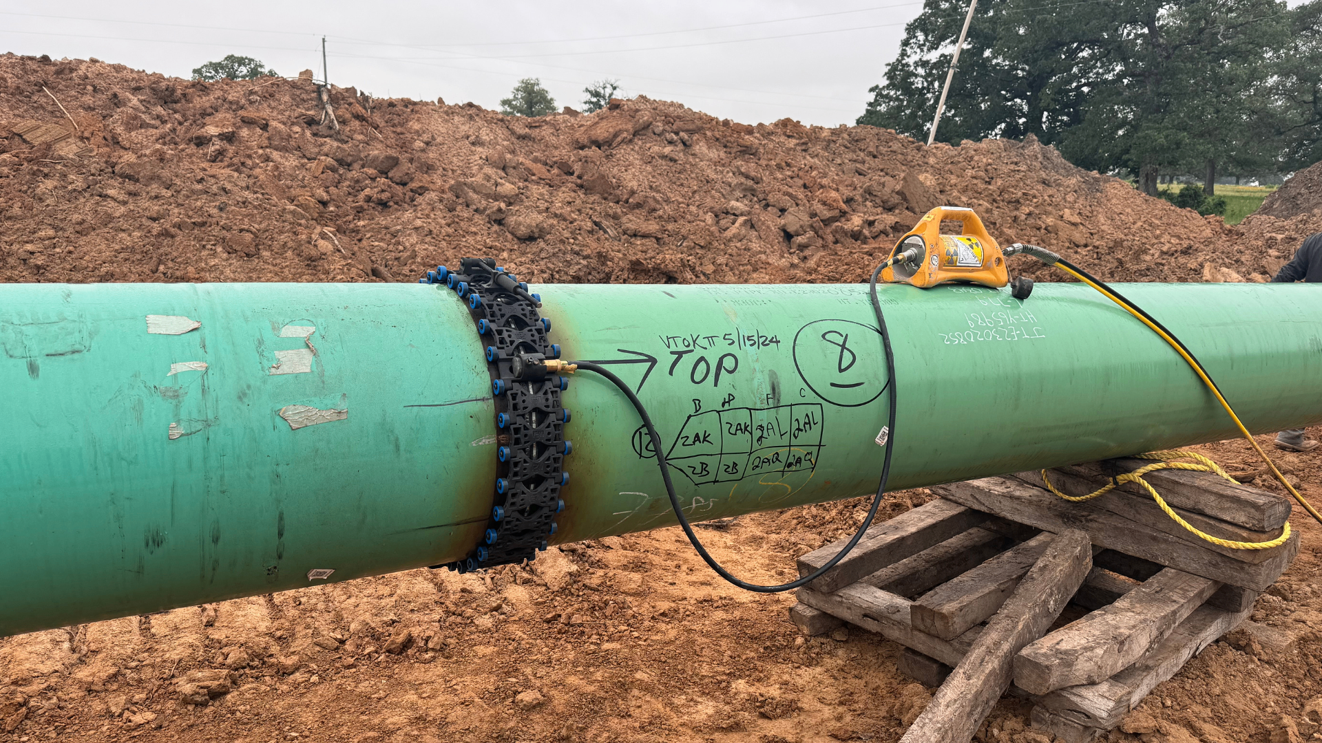 Field radiography of a new-construction pipeline girth weld under API 1104