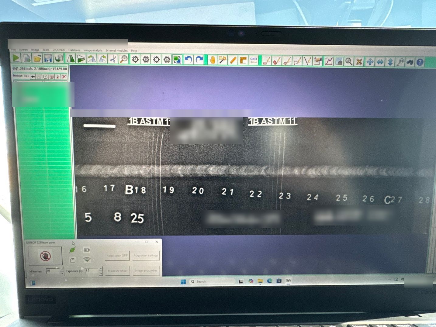 Digital radiograph of a weld displayed in radiographic review software